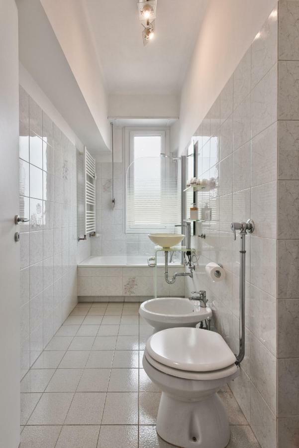 Lungo Dora With Balcony And Panoramic View Apartment Turin